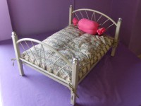 /album/peluqueria-canina-y-tienda-especializada/cama-forja-jpg/